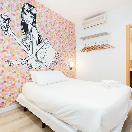 Ainb Las Ramblas-Colon Apartments Barcelona Exterior photo