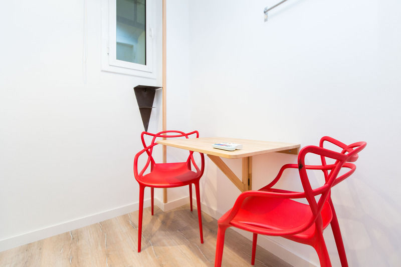 Ainb Las Ramblas-Colon Apartments Barcelona Exterior photo