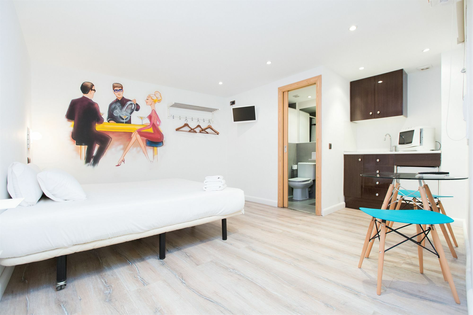 Ainb Las Ramblas-Colon Apartments Barcelona Exterior photo