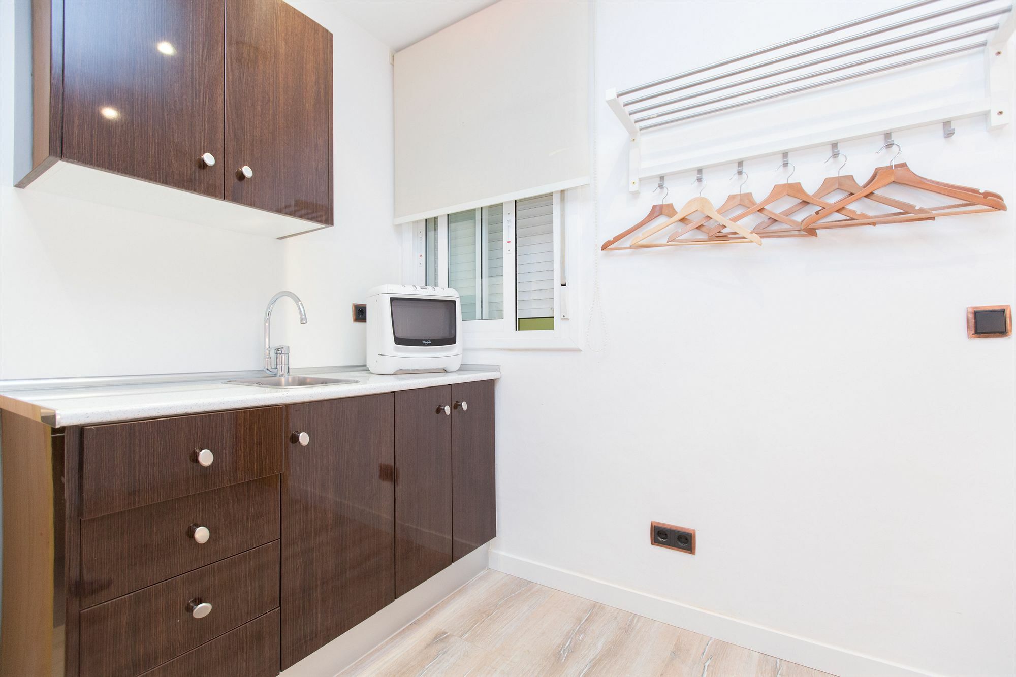 Ainb Las Ramblas-Colon Apartments Barcelona Exterior photo